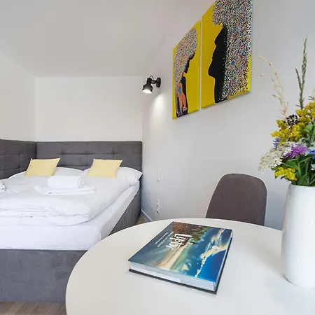 Apartmany Lama Malatiny Zewnętrze zdjęcie
