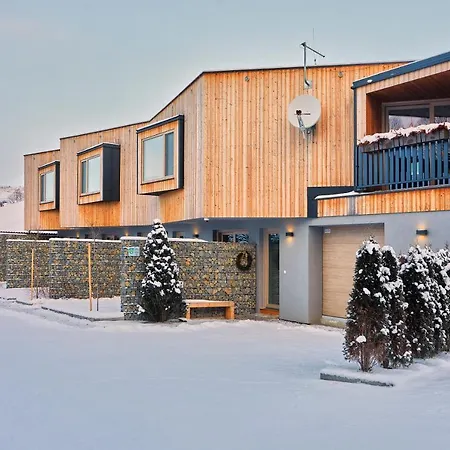 Apartmany Lama Malatiny Zewnętrze zdjęcie